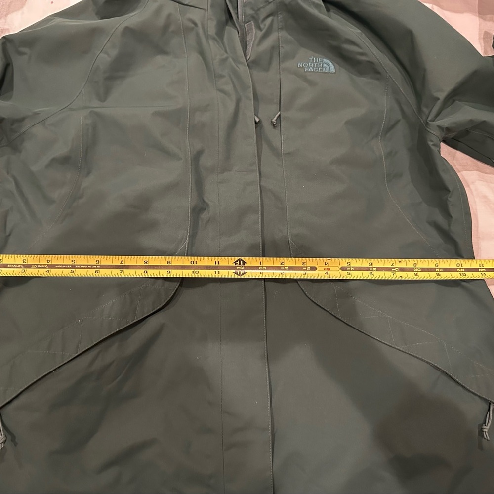 North Face parka with removable fleece liner—XL - Picture 16 of 16